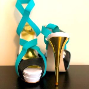 Colin Stuart size 7 new w/out box